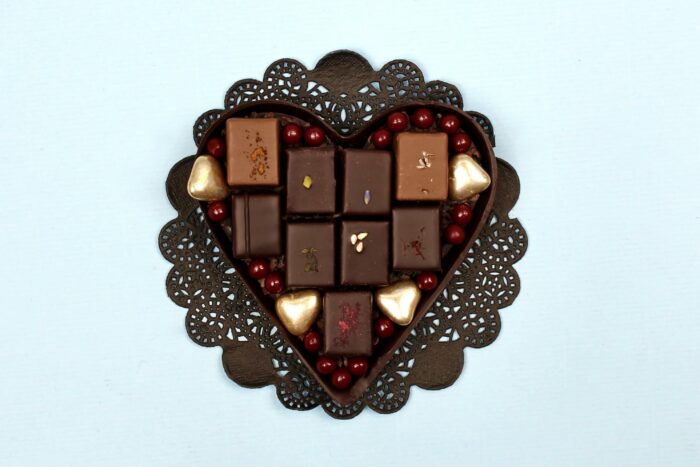 hilde devolder chocolatier dark chocolate heart with treats