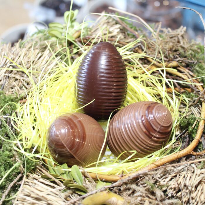 hilde devolder chocolatier easter 2021 hollow easter eggs 7 cm