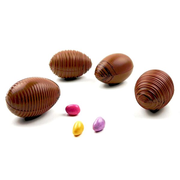 hilde_devolder_chocolatier_geribbelde_holle_paaseieren_melk